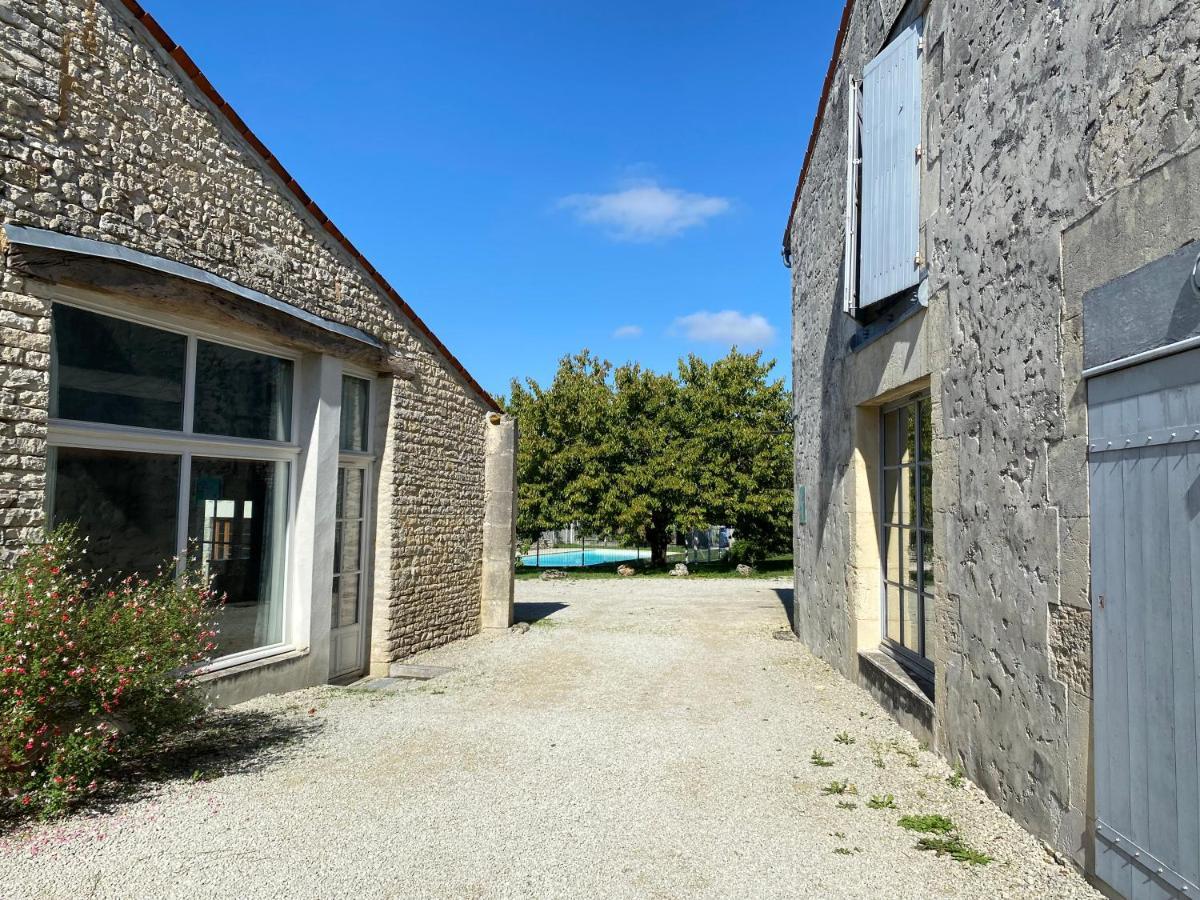 Domaine De La Laigne - Spa Asnières-la-Giraud Exteriör bild