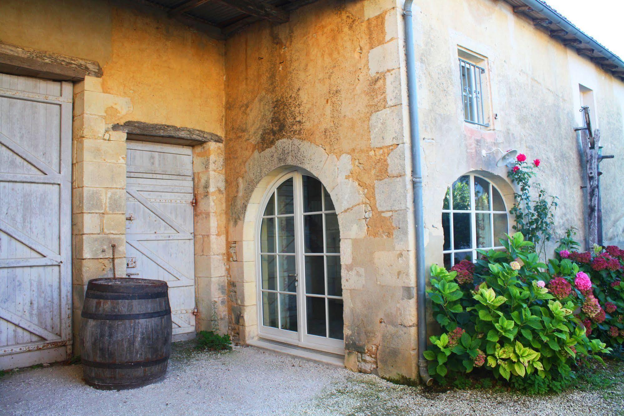 Domaine De La Laigne - Spa Asnières-la-Giraud Exteriör bild
